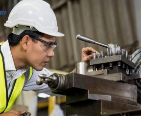 Ngành cơ khí Việt Nam năm 2025: Cơ hội nào cho doanh nghiệp vừa và nhỏ?