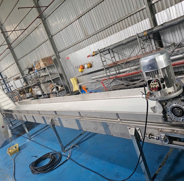 Chế tạo hệ băng tải nhà máy khoai tây và bánh kẹo